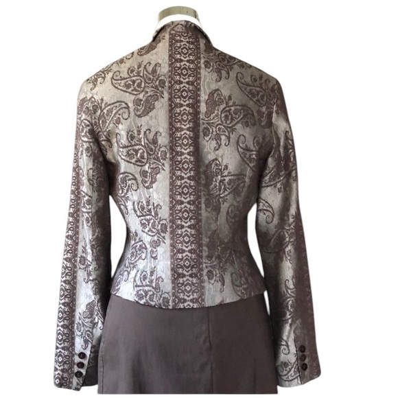 Vintage Tahari platinum bronze brocade crop waisted blazer - Picture 3 of 11